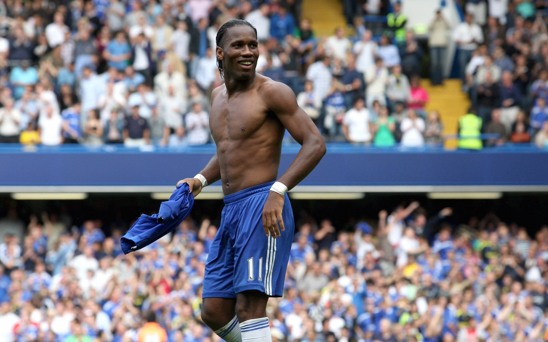 赫塔菲整体移动统一展现团队默契，赫塔菲首发